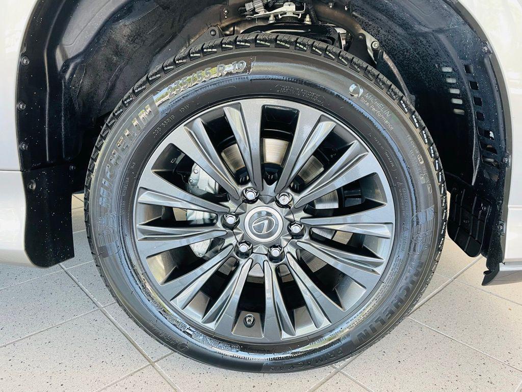 used 2023 Lexus GX 460 car, priced at $62,988