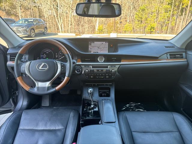 used 2015 Lexus ES 300h car, priced at $19,988