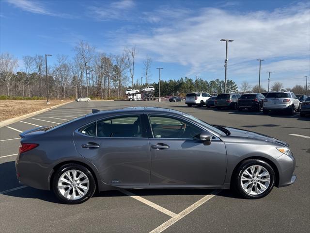 used 2015 Lexus ES 300h car, priced at $19,988