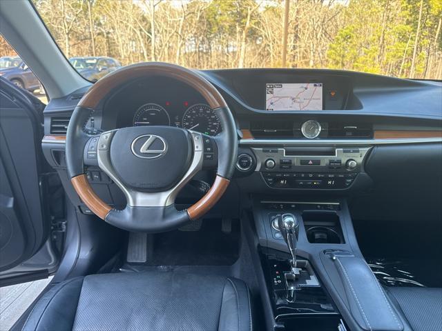 used 2015 Lexus ES 300h car, priced at $19,988