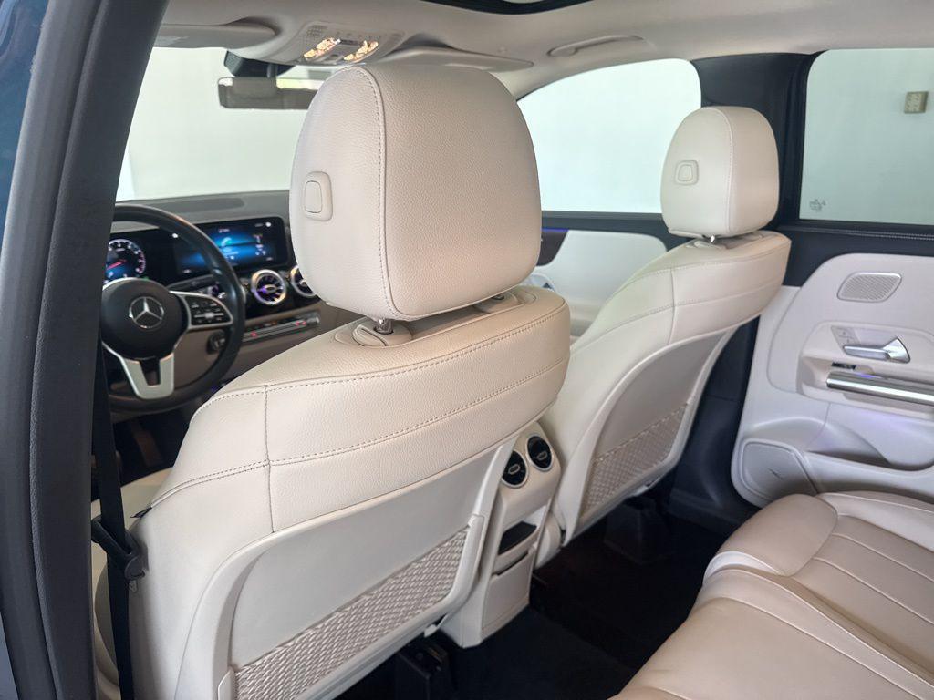 used 2021 Mercedes-Benz GLA 250 car, priced at $23,988