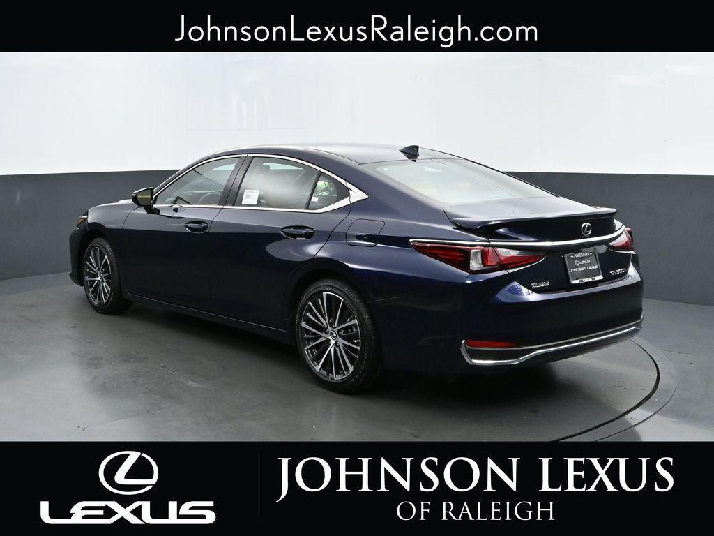 new 2025 Lexus ES 300h car, priced at $51,244