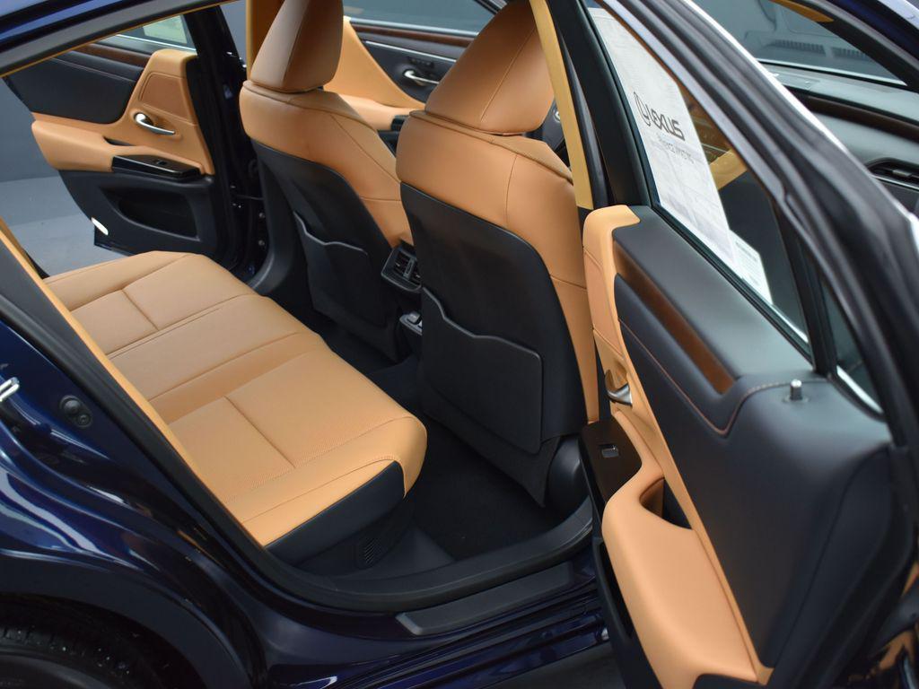 new 2025 Lexus ES 300h car, priced at $51,244