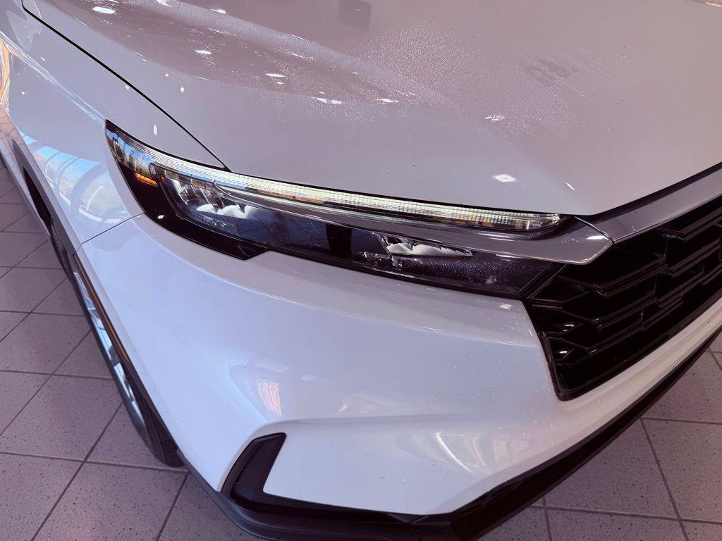 used 2023 Honda CR-V car, priced at $26,888