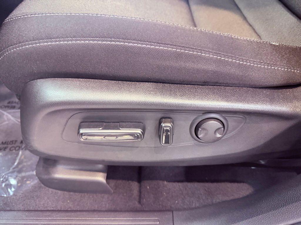 used 2023 Honda CR-V car, priced at $26,888