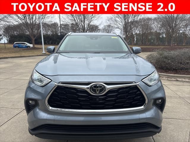 used 2021 Toyota Highlander car, priced at $33,988