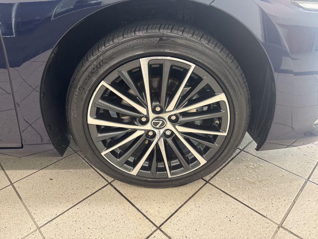 used 2025 Lexus ES 350 car, priced at $44,988