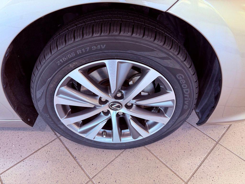 used 2021 Lexus ES 350 car, priced at $30,988