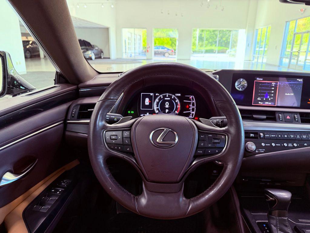 used 2021 Lexus ES 350 car, priced at $30,988
