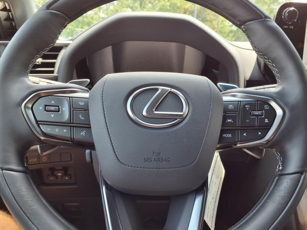 new 2025 Lexus LX 600 car, priced at $118,478