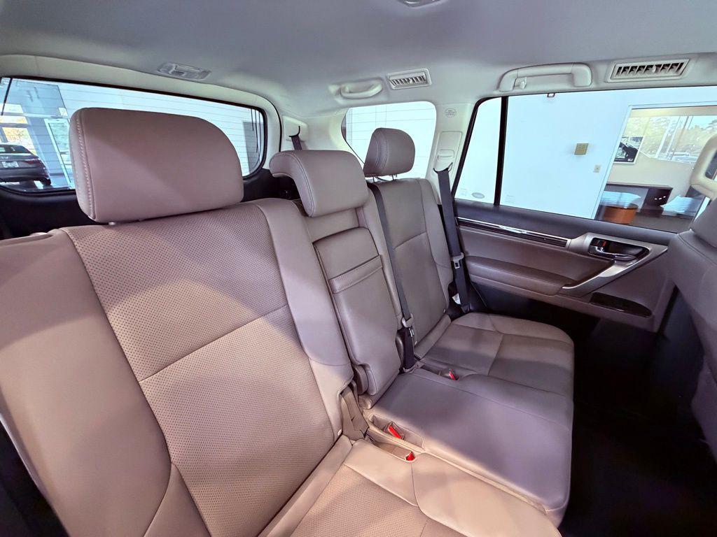 used 2020 Lexus GX 460 car, priced at $35,988