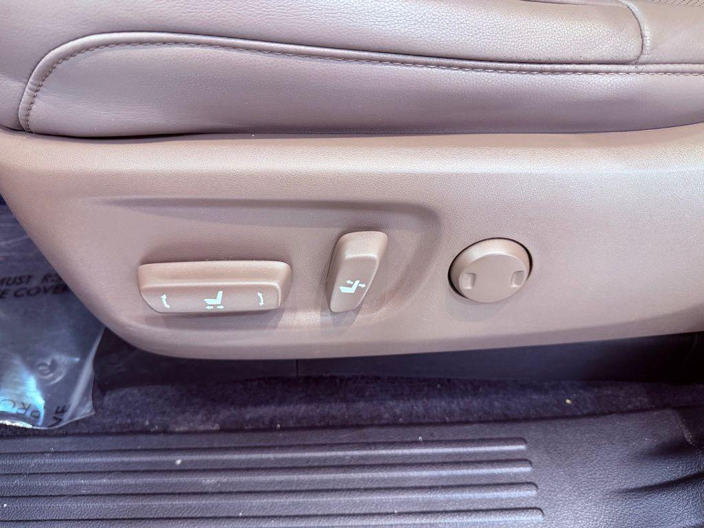 used 2020 Lexus GX 460 car, priced at $35,988