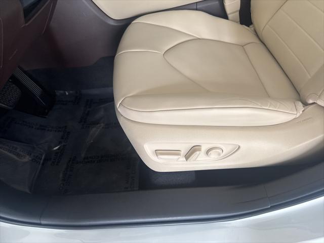 used 2022 Toyota Highlander car, priced at $37,388