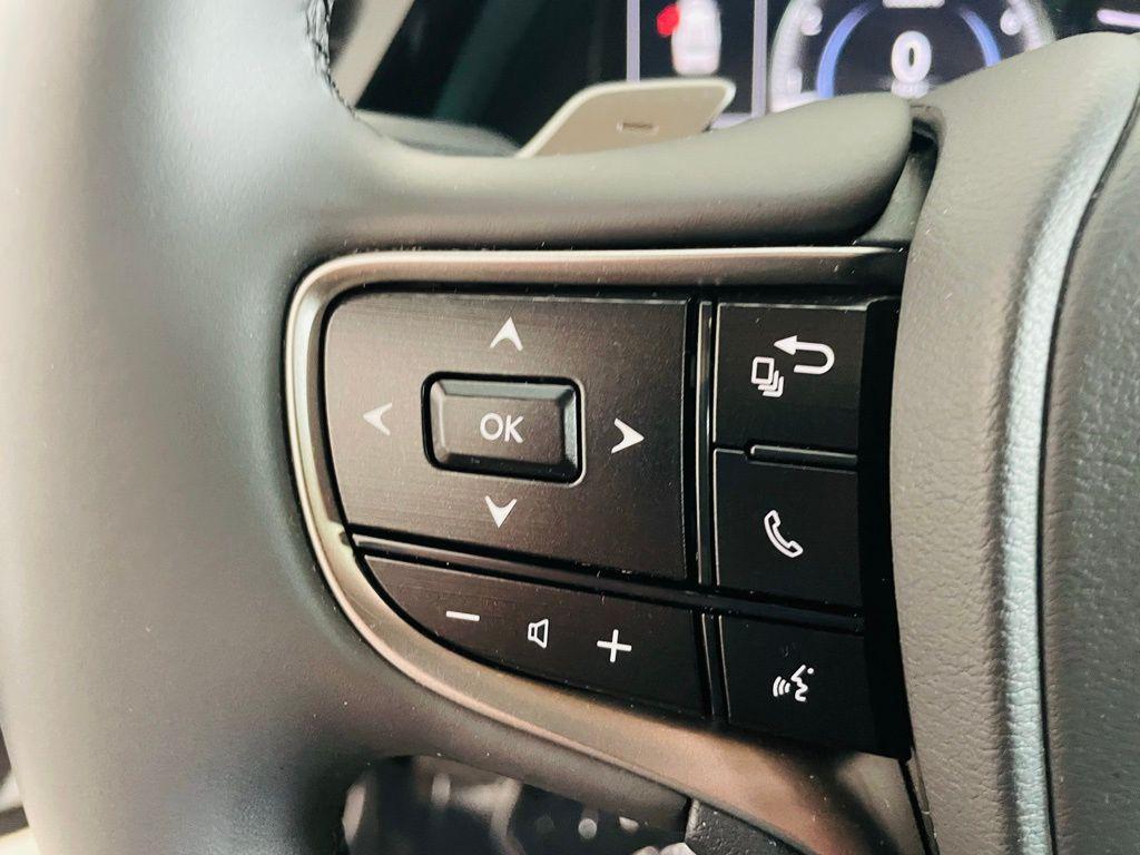used 2022 Lexus ES 350 car, priced at $36,488