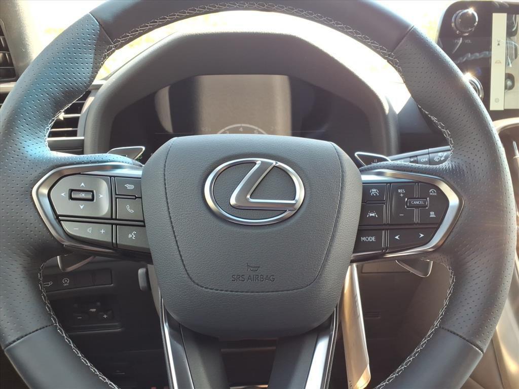 new 2025 Lexus LX 600 car, priced at $118,388