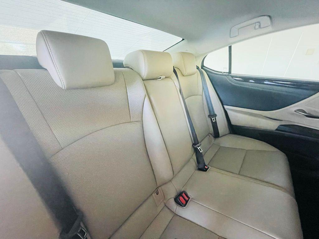 used 2020 Lexus ES 350 car, priced at $31,488