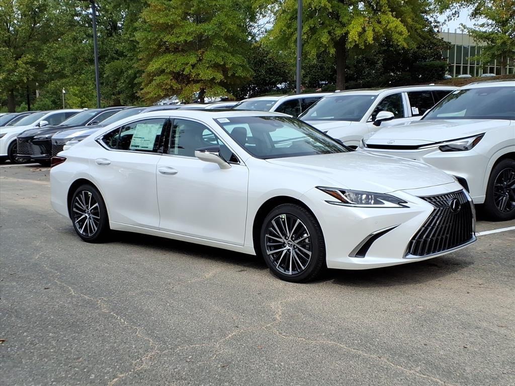 new 2025 Lexus ES 300h car, priced at $51,124