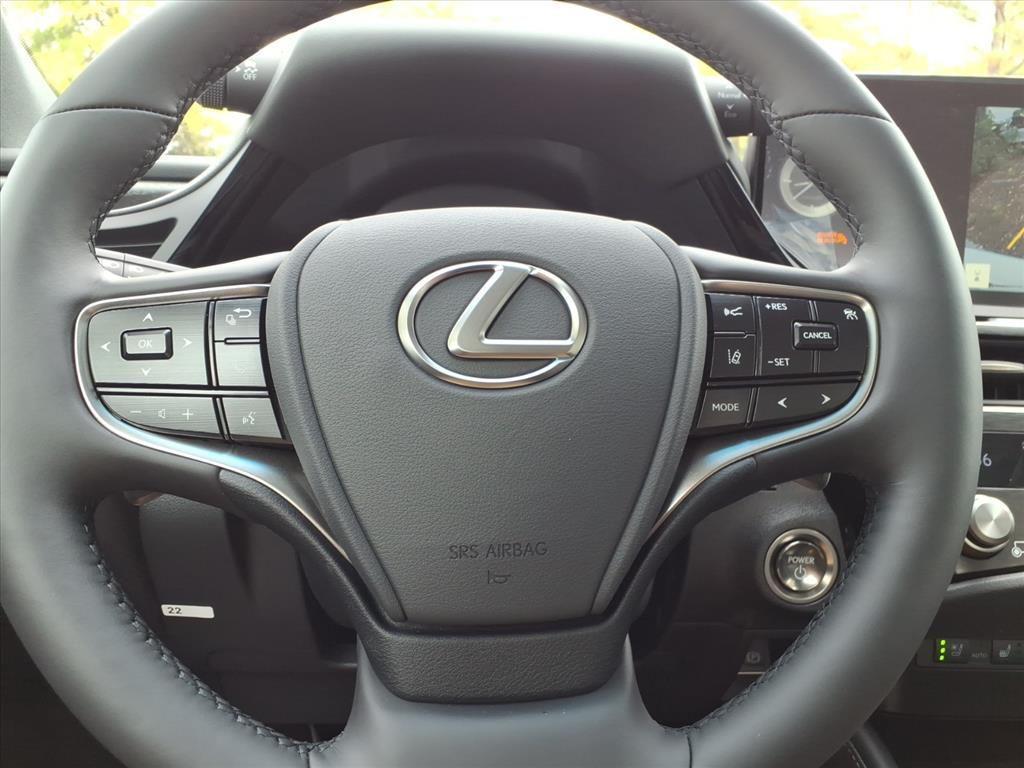 new 2025 Lexus ES 300h car, priced at $51,124