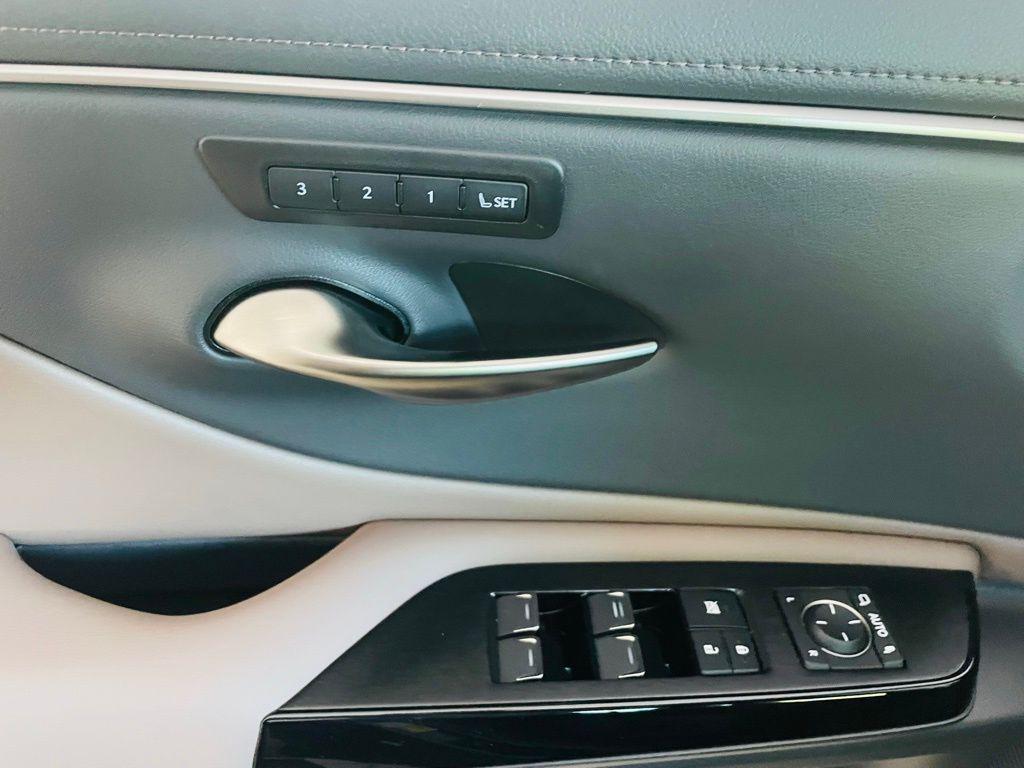 used 2025 Lexus ES 350 car, priced at $43,488