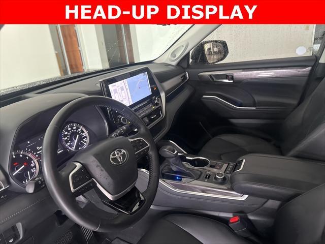 used 2022 Toyota Highlander car, priced at $38,488