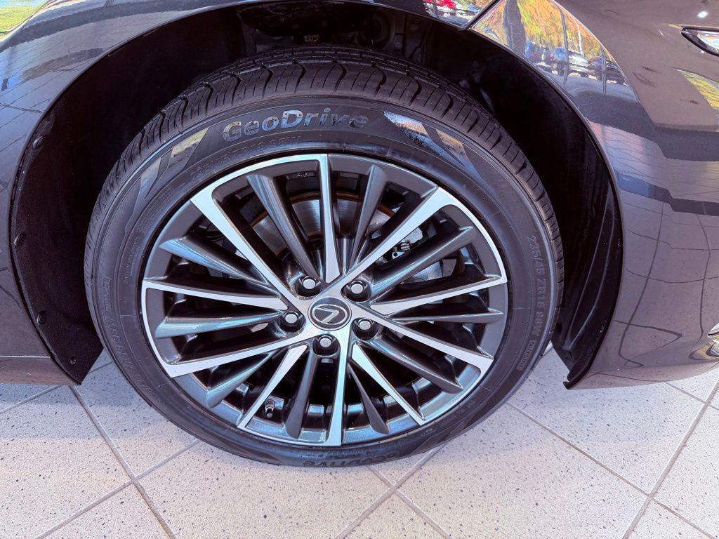 used 2024 Lexus ES 300h car, priced at $41,988