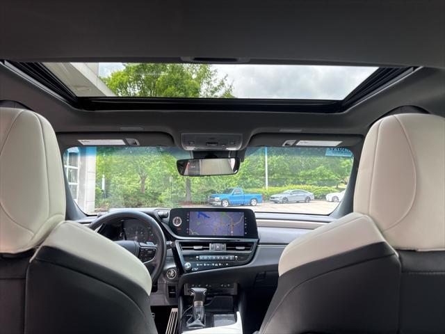 used 2022 Lexus ES 350 car, priced at $42,988