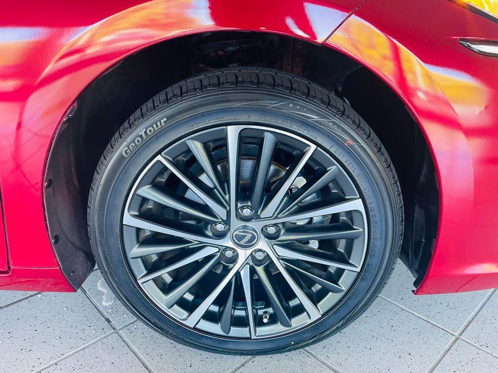 used 2024 Lexus ES 350 car, priced at $39,988