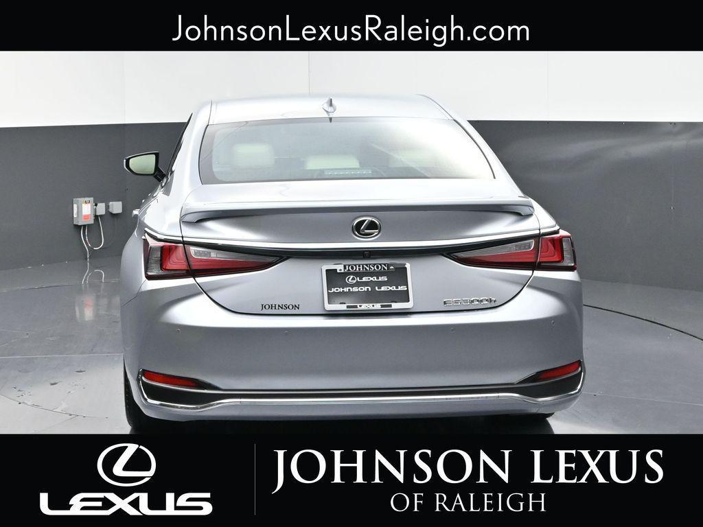 new 2025 Lexus ES 300h car, priced at $51,524