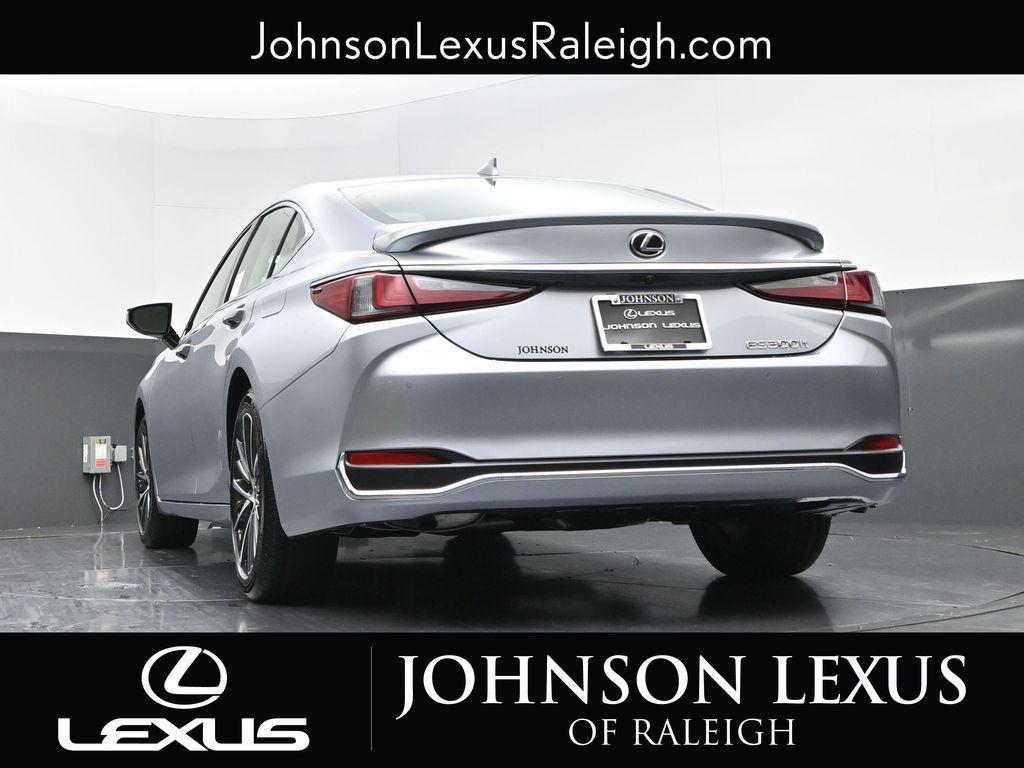 new 2025 Lexus ES 300h car, priced at $51,524