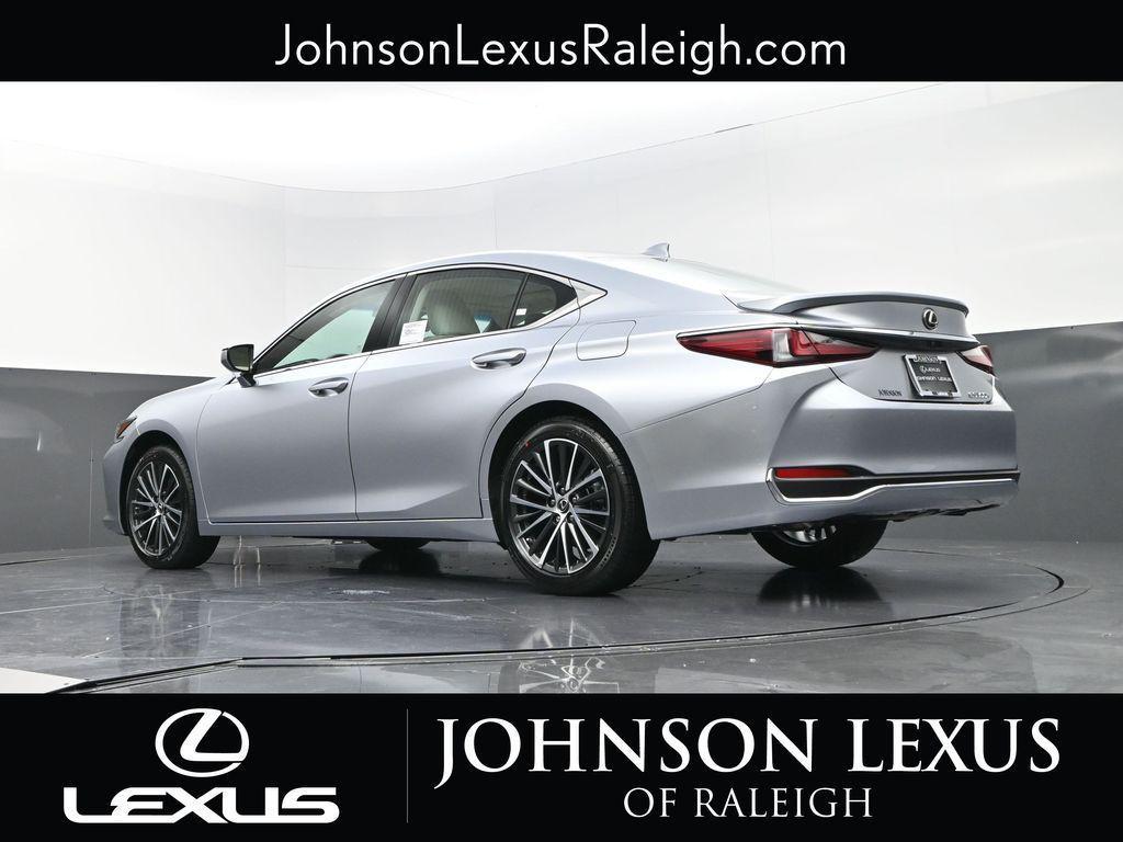 new 2025 Lexus ES 300h car, priced at $51,524