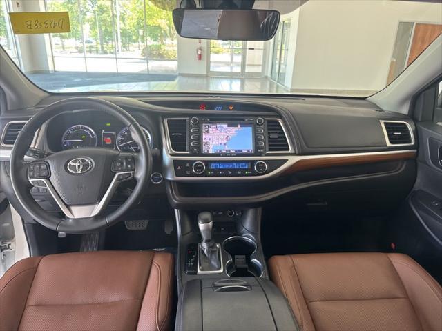 used 2019 Toyota Highlander Hybrid car, priced at $27,988