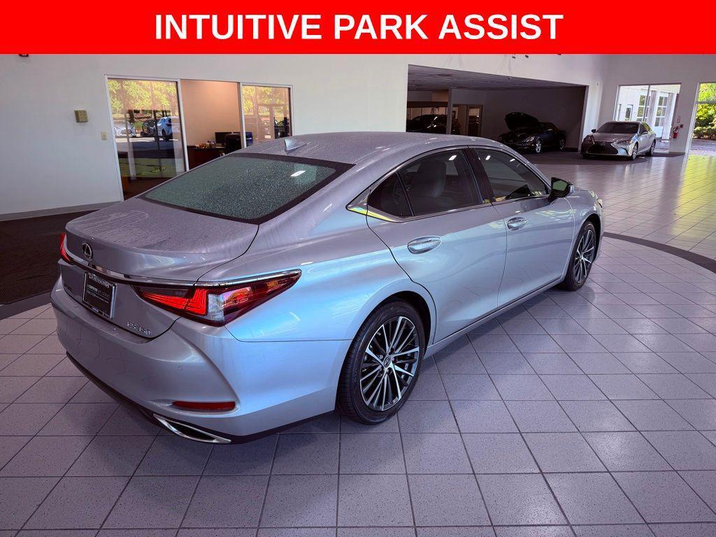 used 2025 Lexus ES 350 car, priced at $43,988