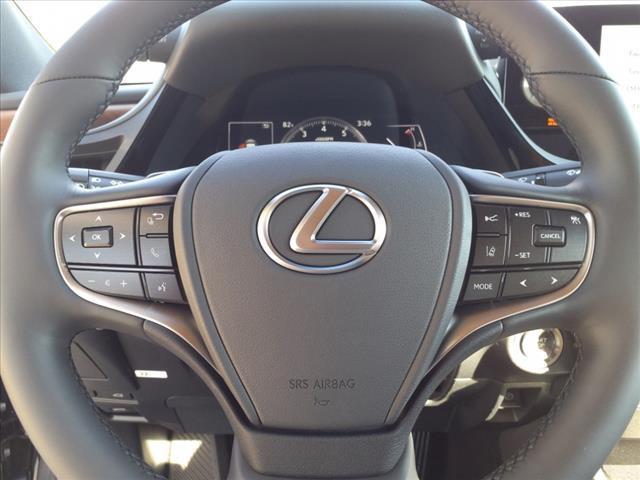 new 2025 Lexus ES 350 car, priced at $50,304