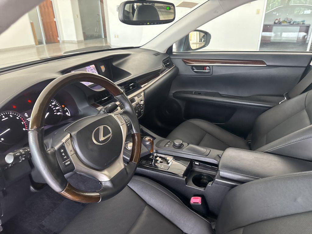 used 2014 Lexus ES 350 car, priced at $11,988