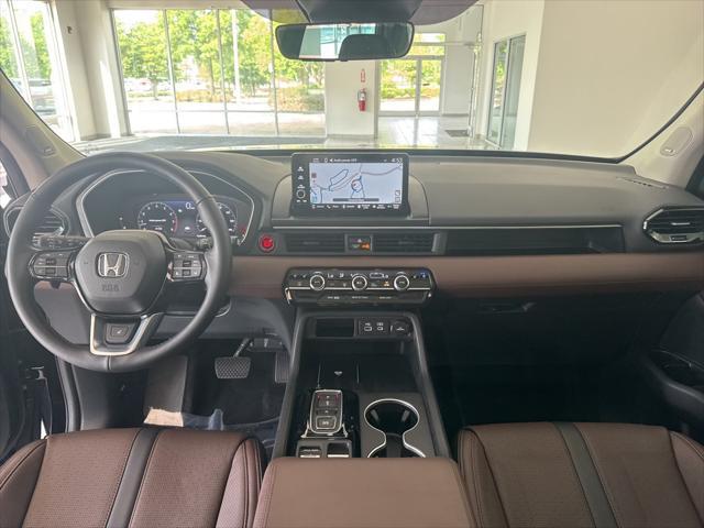 used 2025 Honda Pilot car, priced at $52,488
