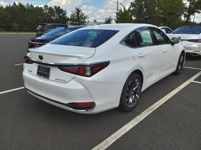 new 2025 Lexus ES 300h car, priced at $54,244