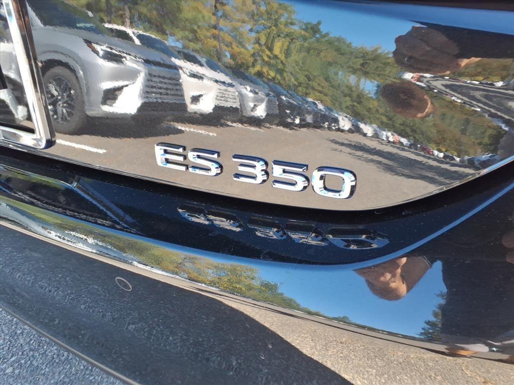 new 2025 Lexus ES 350 car, priced at $48,184