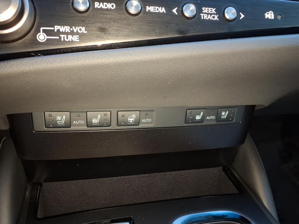 new 2025 Lexus ES 350 car, priced at $48,184