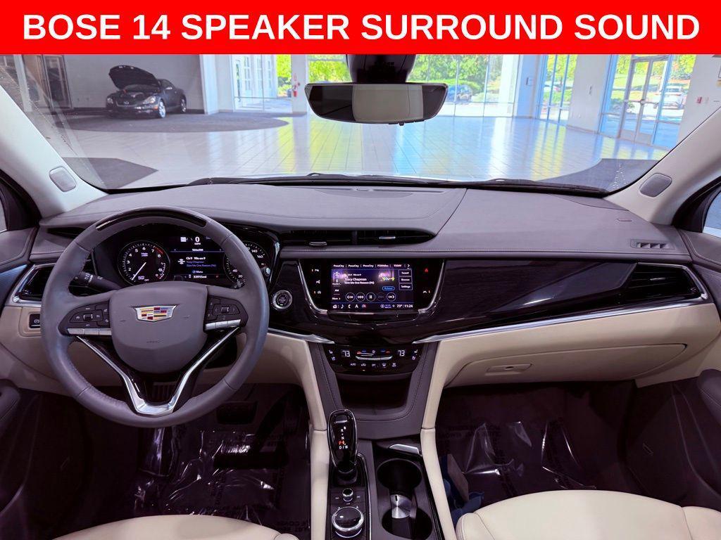 used 2023 Cadillac XT6 car, priced at $37,888