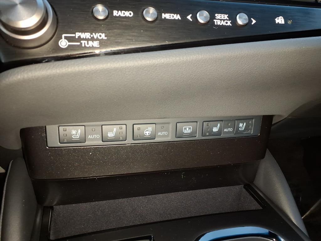 new 2025 Lexus ES 350 car, priced at $49,304