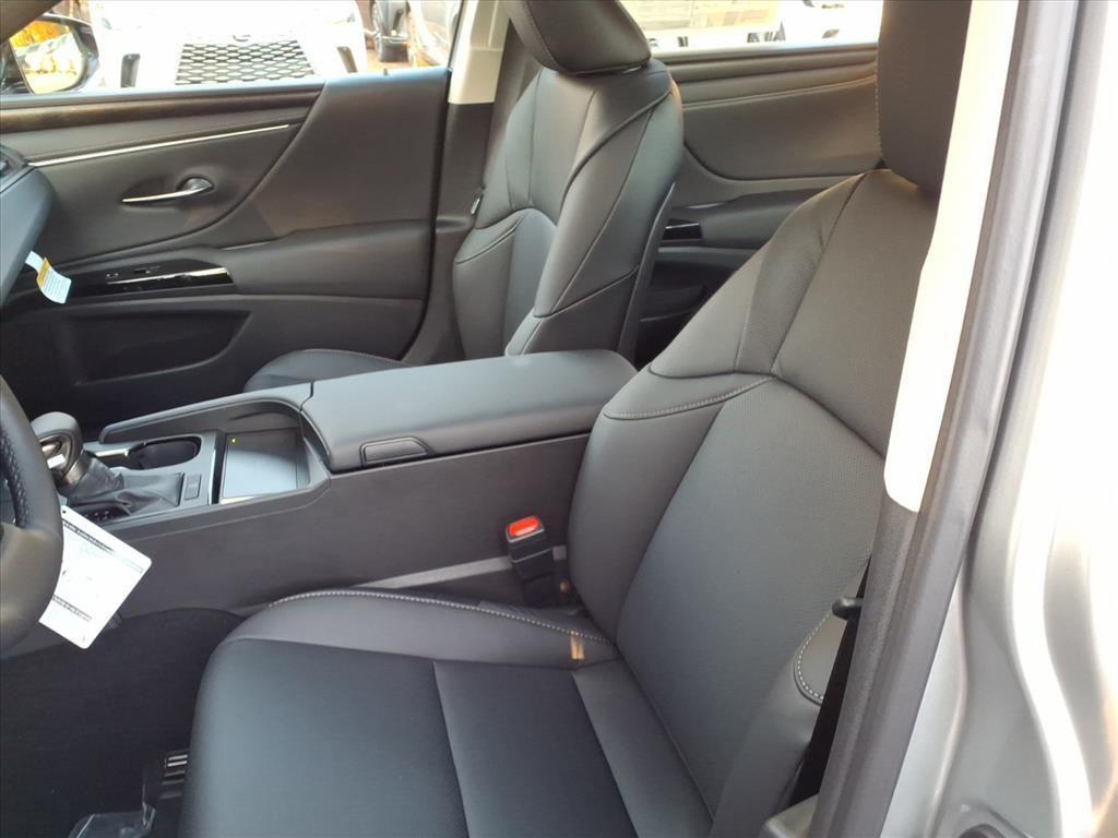 new 2025 Lexus ES 350 car, priced at $49,804