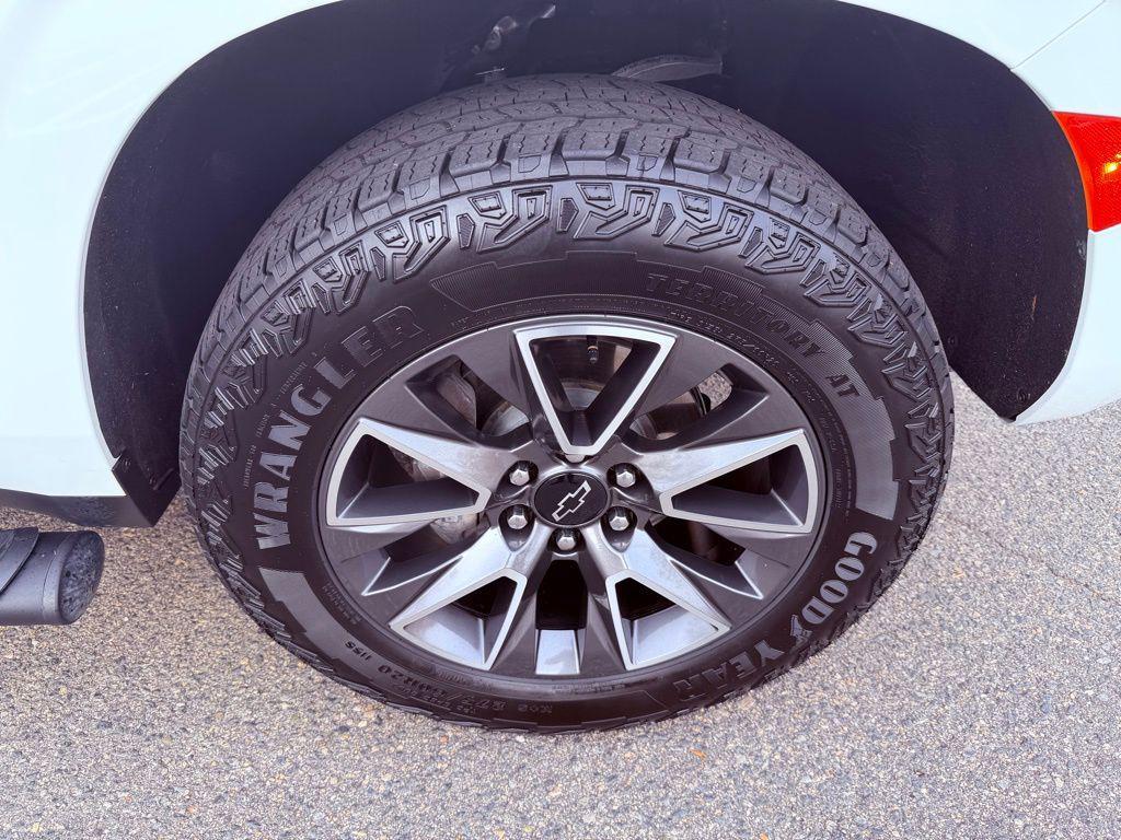 used 2024 Chevrolet Tahoe car, priced at $64,988