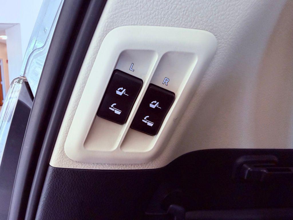 used 2023 Lexus GX 460 car, priced at $52,888