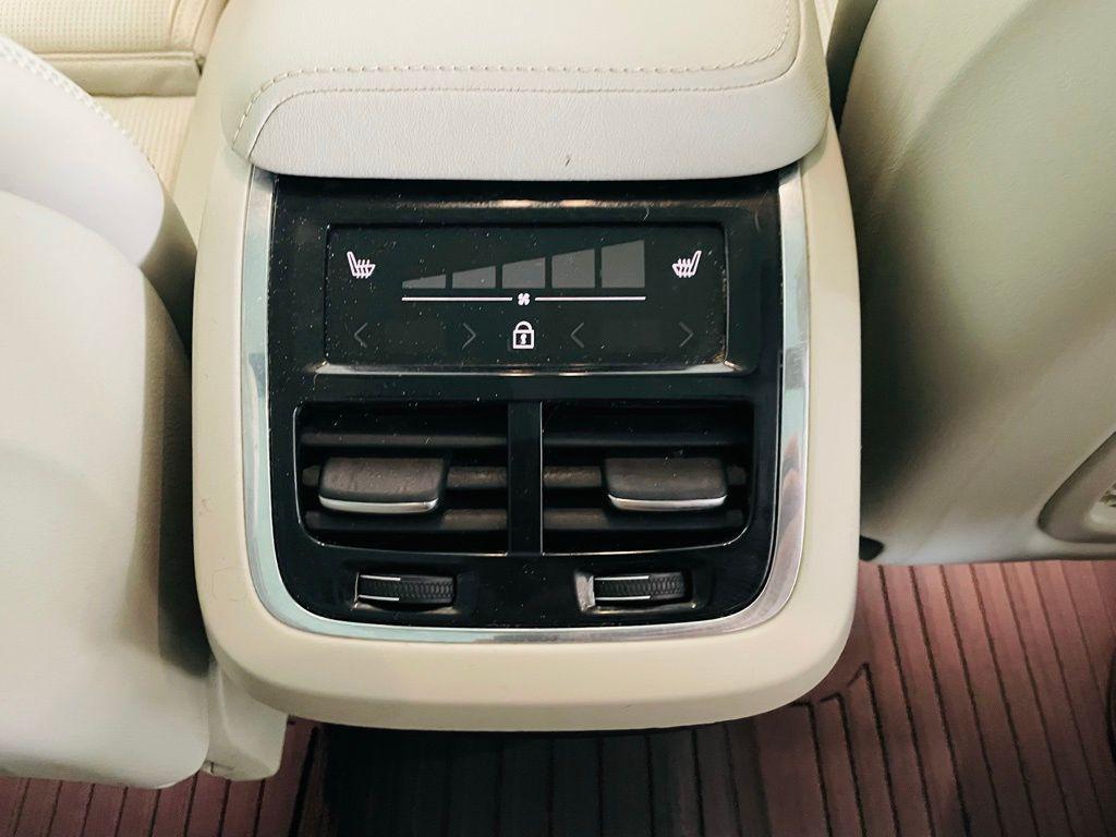 used 2022 Volvo XC60 car, priced at $31,888