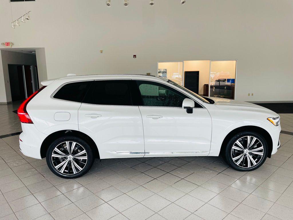 used 2022 Volvo XC60 car, priced at $31,888