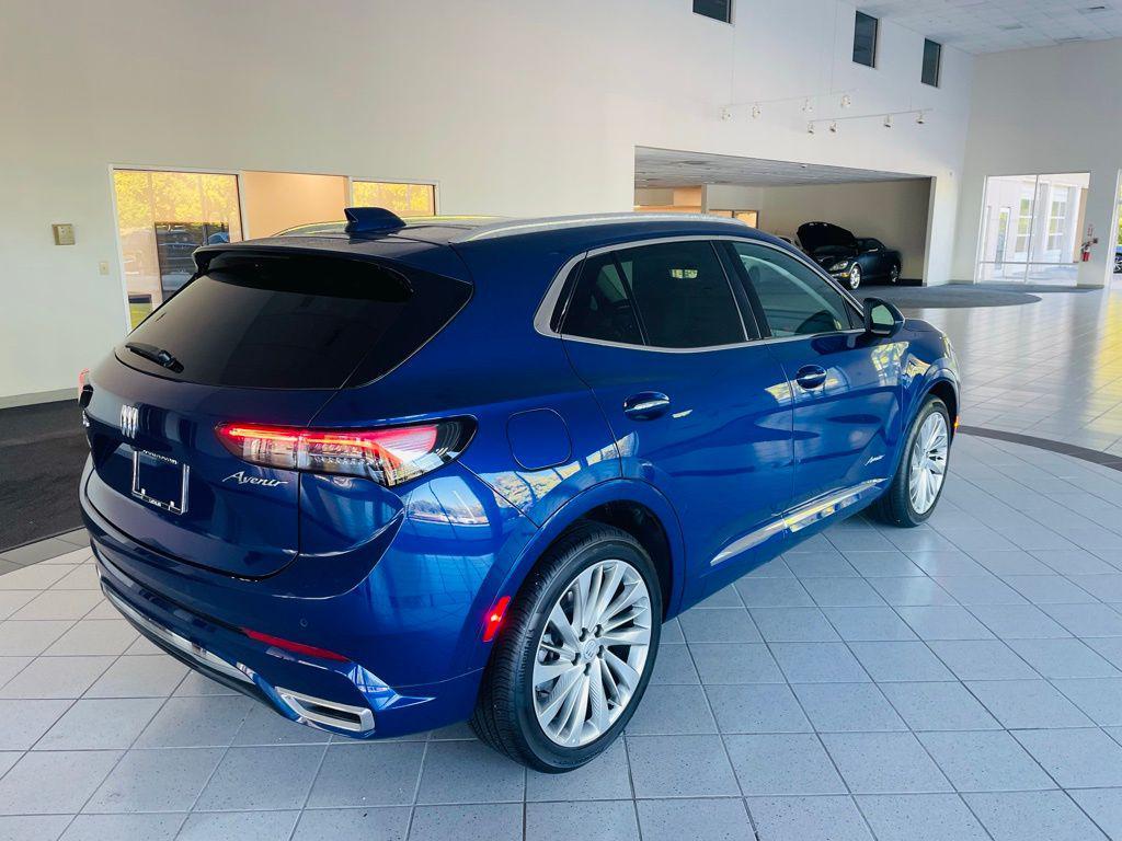 used 2025 Buick Envision car, priced at $40,888