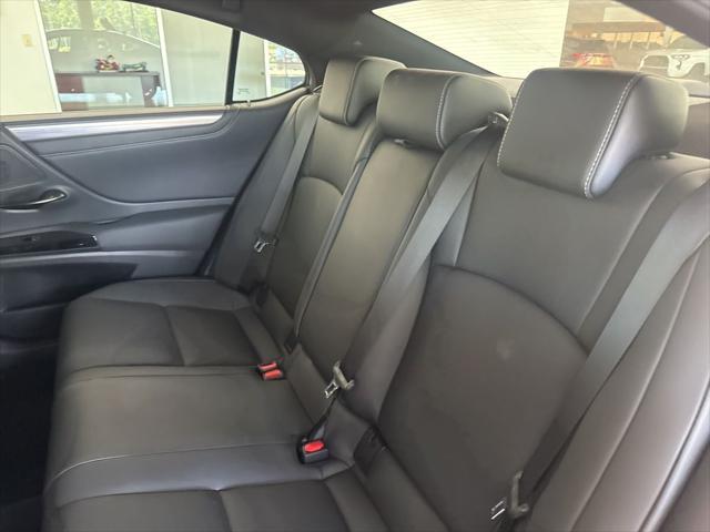 used 2022 Lexus ES 300h car, priced at $38,988