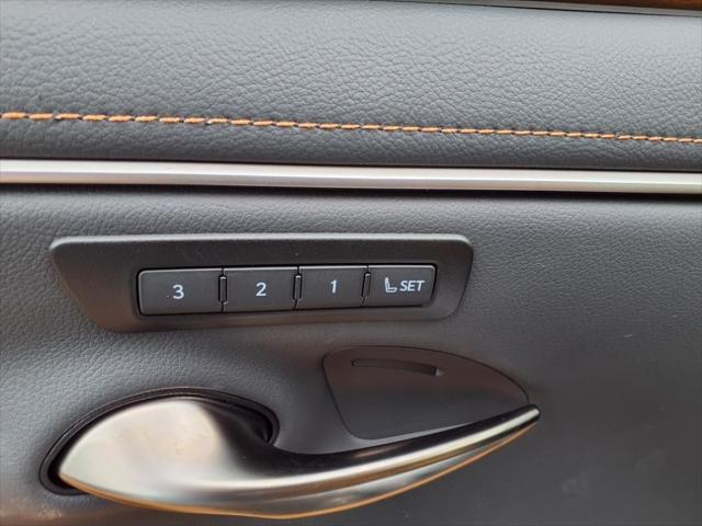 new 2025 Lexus ES 300h car, priced at $50,705
