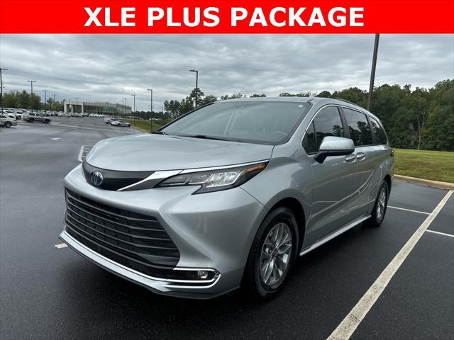 used 2022 Toyota Sienna car, priced at $38,988