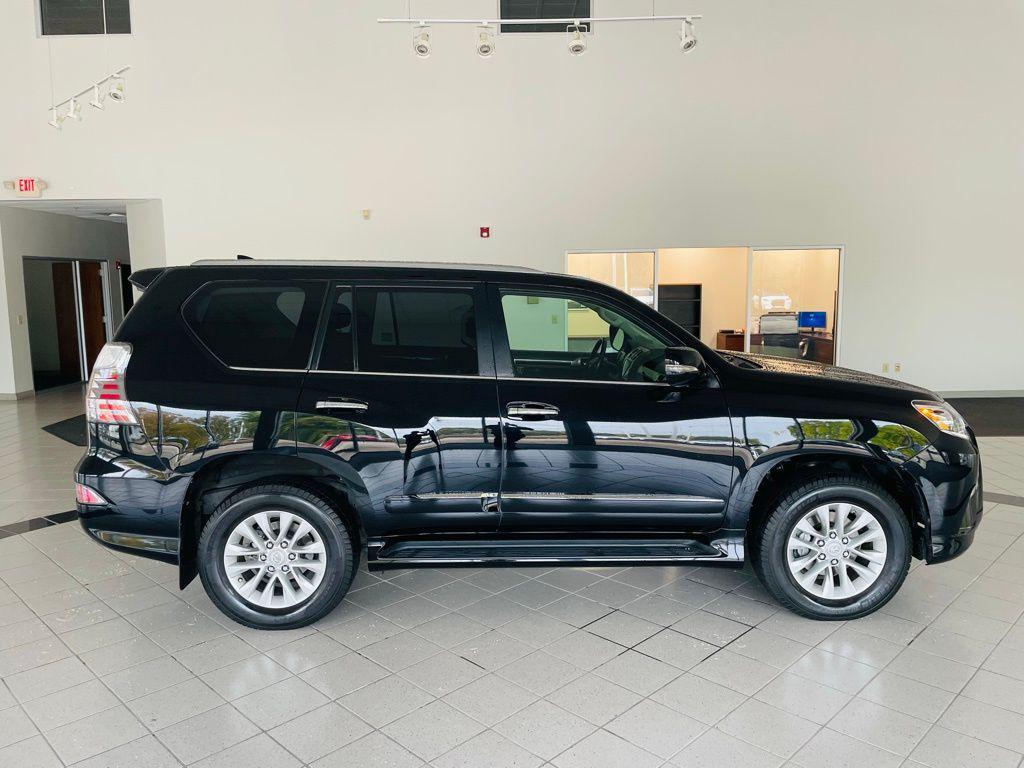 used 2019 Lexus GX 460 car, priced at $31,888